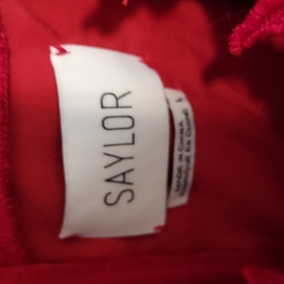 Saylor Crista Red Lace Dress - Picture 8 of 12